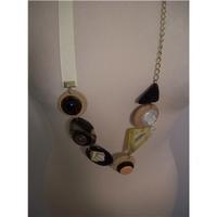 New Principles NOUVEAU Necklace