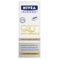 NIVEA VISAGE® Q10 Plus Anti Wrinkle Tinted Day Cream with SPF 15 50ml