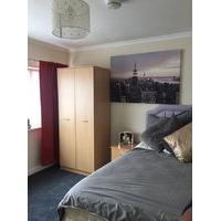 nice large double room in a share house