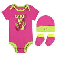 nike cmiyc 3pc set bby82