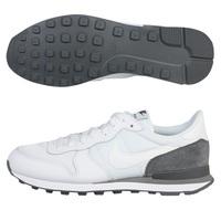 nike internationalist trainers white white