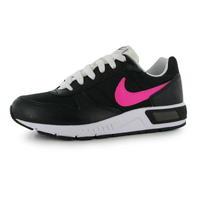 nike nightgazer running trainers junior girls