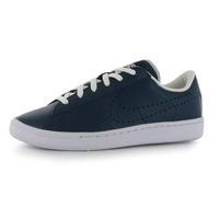 nike tennis classic junior trainers