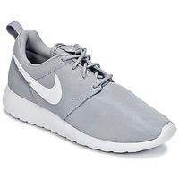 Nike ROSHE ONE GRADE SCHOOL boys\'s Children\'s Shoes (Trainers) in grey