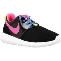 Nike Roshe One GS girls\'s Children\'s Shoes (Trainers) in black