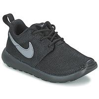 Nike ROSHE RUN CADET boys\'s Children\'s Shoes (Trainers) in black