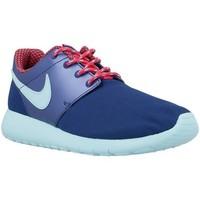 Nike Roshe One GS boys\'s Children\'s Shoes (Trainers) in multicolour