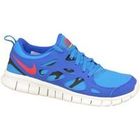 Nike Free 2 GS boys\'s Children\'s Shoes (Trainers) in Blue