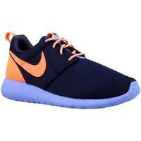 Nike Roshe One GS boys\'s Children\'s Shoes (Trainers) in multicolour