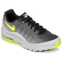 Nike AIR MAX INVIGOR GRADE SCHOOL boys\'s Children\'s Shoes (Trainers) in grey