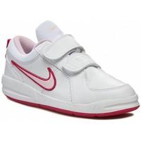 Nike PICO 4 girls\'s Children\'s Shoes (Trainers) in white