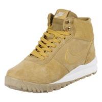 nike hoodland suede haystacksailgum light brownmetallic gold