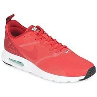 Nike AIR MAX TAVAS men\'s Shoes (Trainers) in red