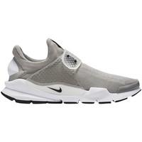 Nike Sock Dart men\'s Shoes (Trainers) in Grey