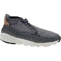 Nike Footscape Woven Chukka SE men\'s Shoes (Trainers) in Grey