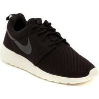 nike rosherun mens shoes trainers in multicolour