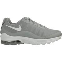 Nike Air Max Invigor men\'s Shoes (Trainers) in White