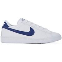 Nike Tennis Classic men\'s Shoes (Trainers) in White