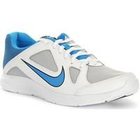 Nike CP Trainer men\'s Shoes (Trainers) in white