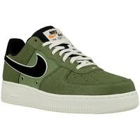 Nike Air Force 1 07 LV8 men\'s Shoes (Trainers) in Black