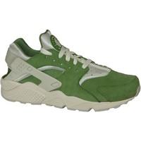 Nike Air Huarache Run Prm men\'s Shoes (Trainers) in Green