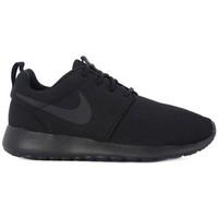 Nike ROSHE ONE men\'s Trainers in multicolour