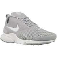 Nike Presto Fly men\'s Shoes (Trainers) in White