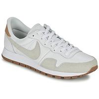 Nike AIR PEGASUS 83 PREMIUM men\'s Shoes (Trainers) in white