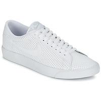 Nike TENNIS CLASSIC AC men\'s Shoes (Trainers) in white