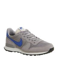 Nike Internationalist MATTE SILVER BLUE SPARK