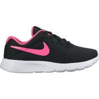 Nike TANJUN GS 818385 women\'s Shoes (Trainers) in black