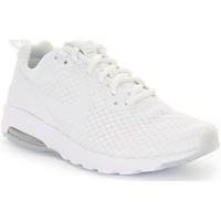 Nike Wmns Air Max Motion LW women\'s Shoes (Trainers) in White