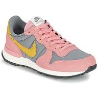 nike internationalist w womens shoes trainers in pink