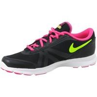 Nike Wmns Core Motion TR 2 Mesh women\'s Shoes (Trainers) in Black