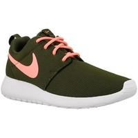 Nike Wmns Roshe One women\'s Shoes (Trainers) in Orange