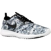 Nike Wmns Juvenate Flo Print women\'s Shoes (Trainers) in White