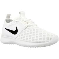 Nike Wmns Juvenate women\'s Shoes (Trainers) in White