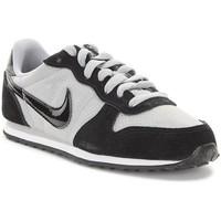 nike wmns genicco womens shoes trainers in grey
