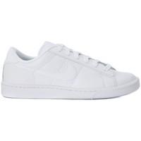 Nike W Tennis Classic women\'s Shoes (Trainers) in White