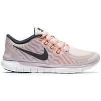 Nike Free 50 women\'s Shoes (Trainers) in White