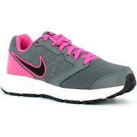 Nike 684765 Sport shoes Women Grey women\'s Shoes (Trainers) in grey