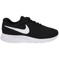 Nike TANJUN GS 818381 women\'s Shoes (Trainers) in black