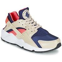 Nike AIR HUARACHE RUN W women\'s Shoes (Trainers) in BEIGE