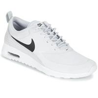 Nike AIR MAX THEA W women\'s Shoes (Trainers) in grey