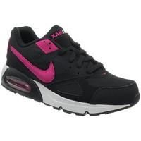 Nike Wmns Air Max Ivo women\'s Shoes (Trainers) in Black