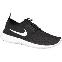 Nike Wmns Juvenate women\'s Shoes (Trainers) in Black