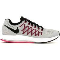 Nike 749344 Sport shoes Women women\'s Shoes (Trainers) in grey