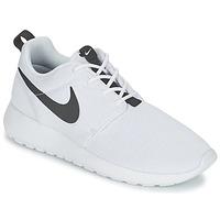 Nike ROSHE ONE W women\'s Shoes (Trainers) in white