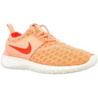 Nike Wmns Juvenate women\'s Shoes (Trainers) in Orange