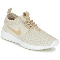 Nike JUVENATE W women\'s Shoes (Trainers) in BEIGE